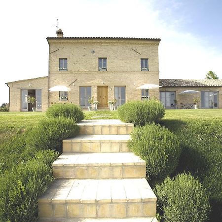 Casa San Ruffino Bed & Breakfast Montegiorgio ภายนอก รูปภาพ