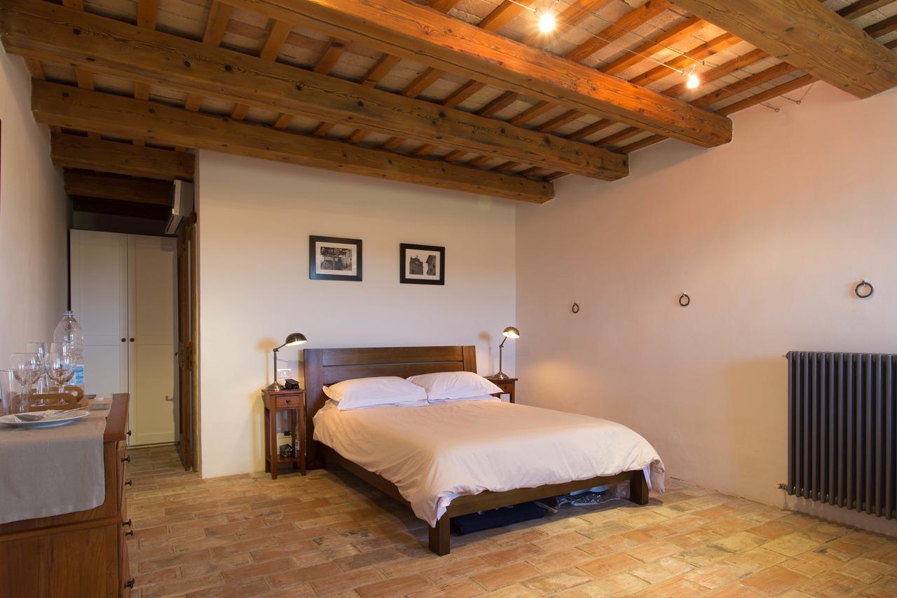 Casa San Ruffino Bed & Breakfast Montegiorgio ภายนอก รูปภาพ